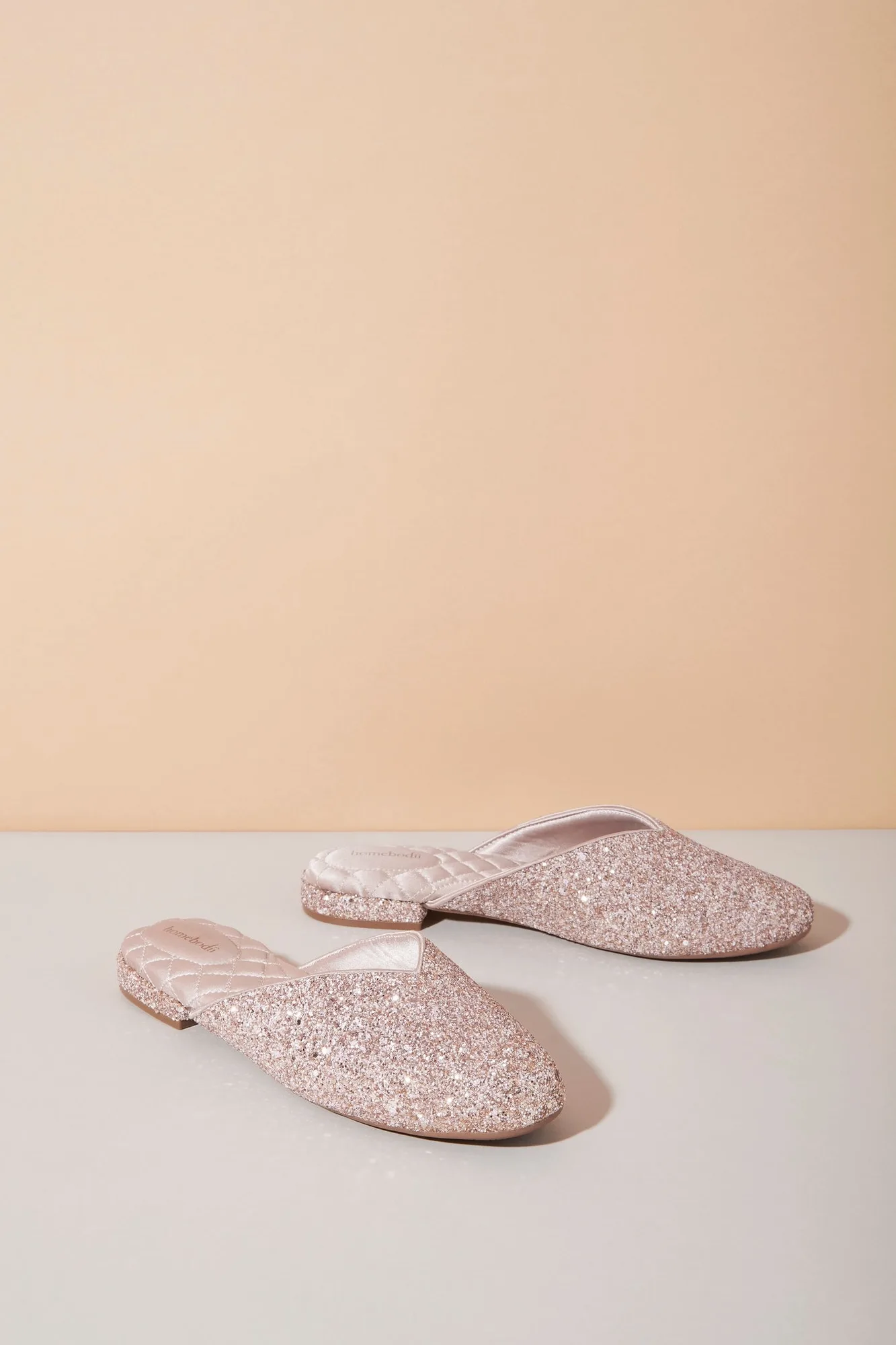 Slipper Sizing and Fit: How to Find Your Perfect Slide