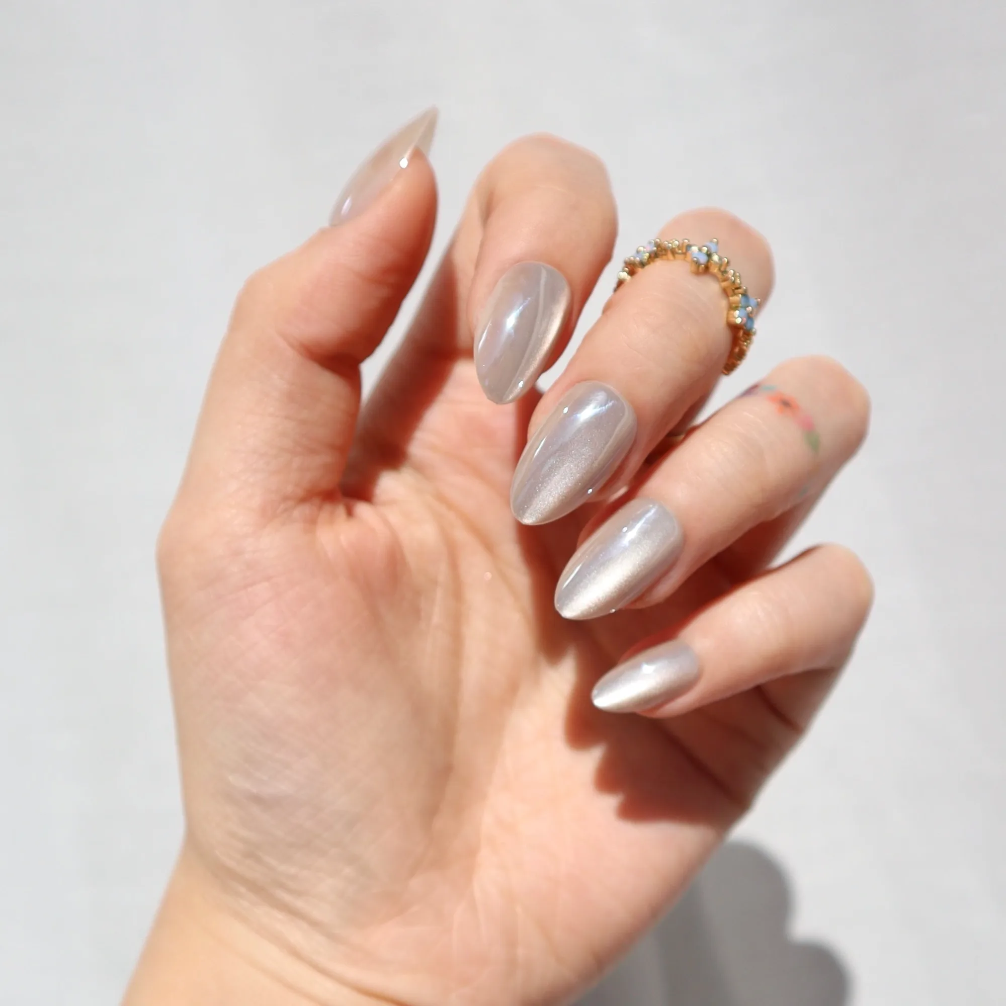 How to Store and Reuse Frosted Pearl and Moonstone Press-On Nails
