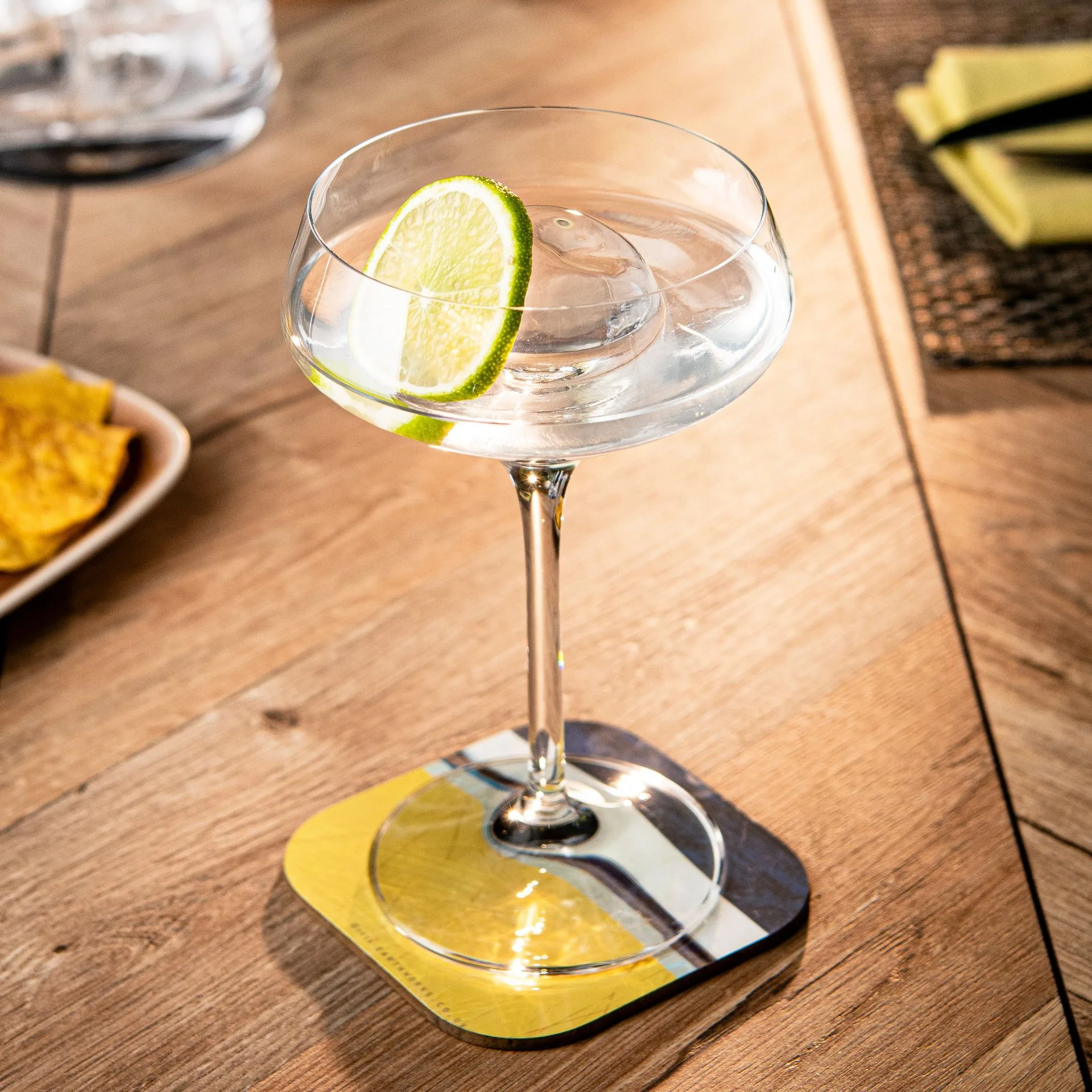 How to Serve a Perfect Margarita from a Ready-Made Bottle: Tips for Best Flavour & Glassware