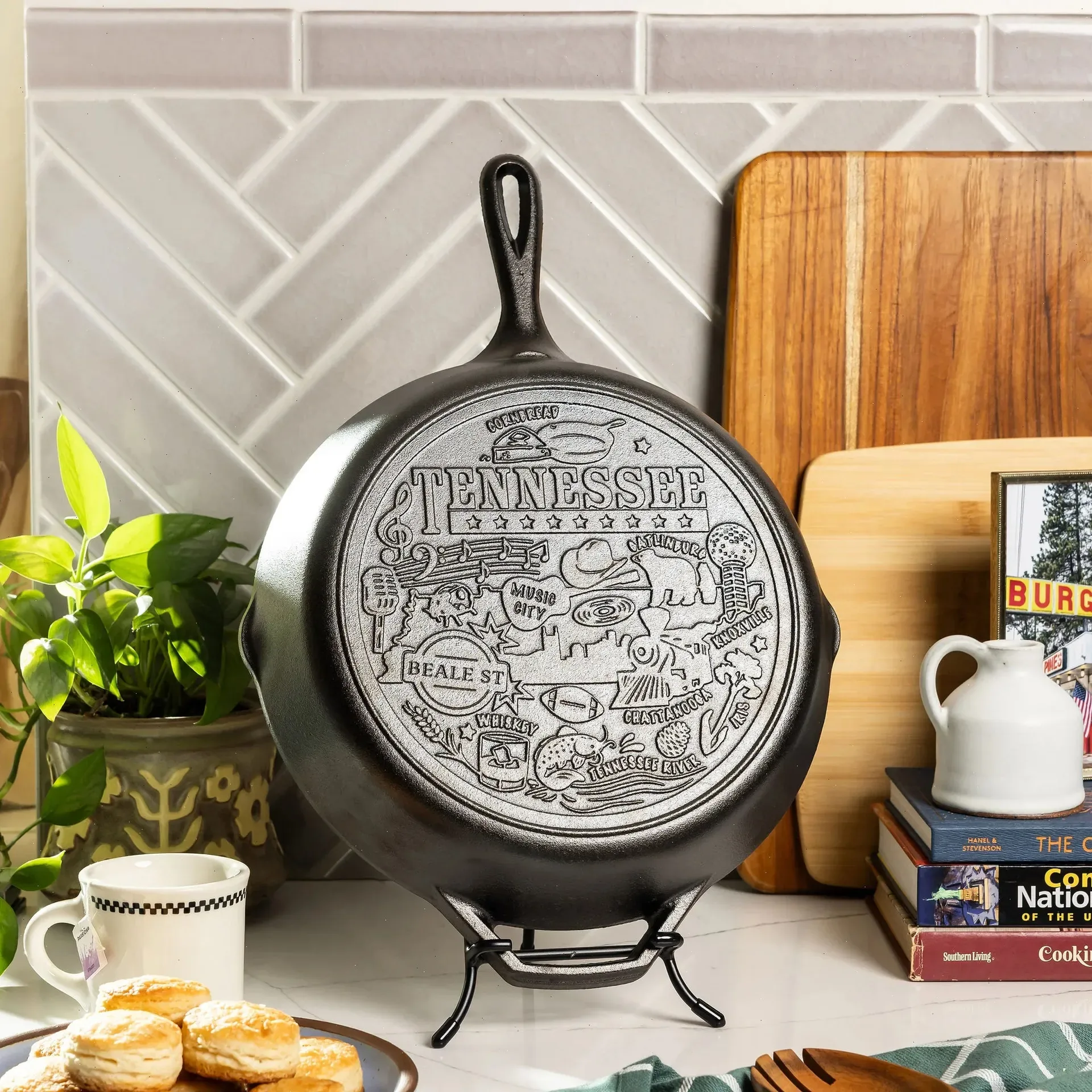 How to Bake a Perfect Skillet Cookie in a Cast Iron Skillet: A Step-by-Step Guide