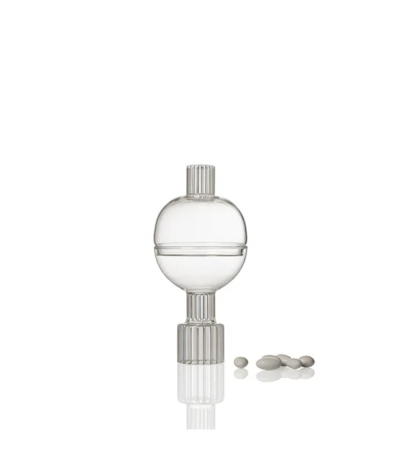 Mała okrągła podstawa z kloszem