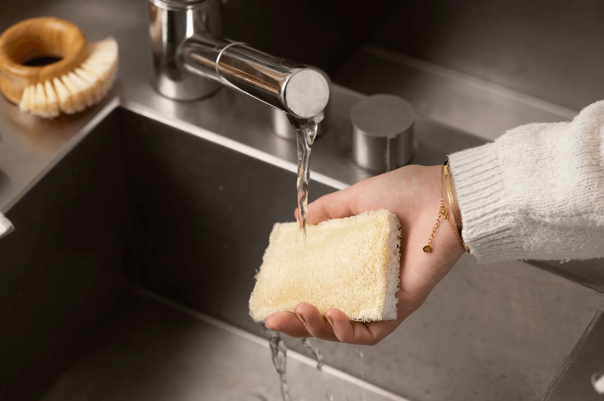 100% Plastic-Free Loofah Scrubber Sponge