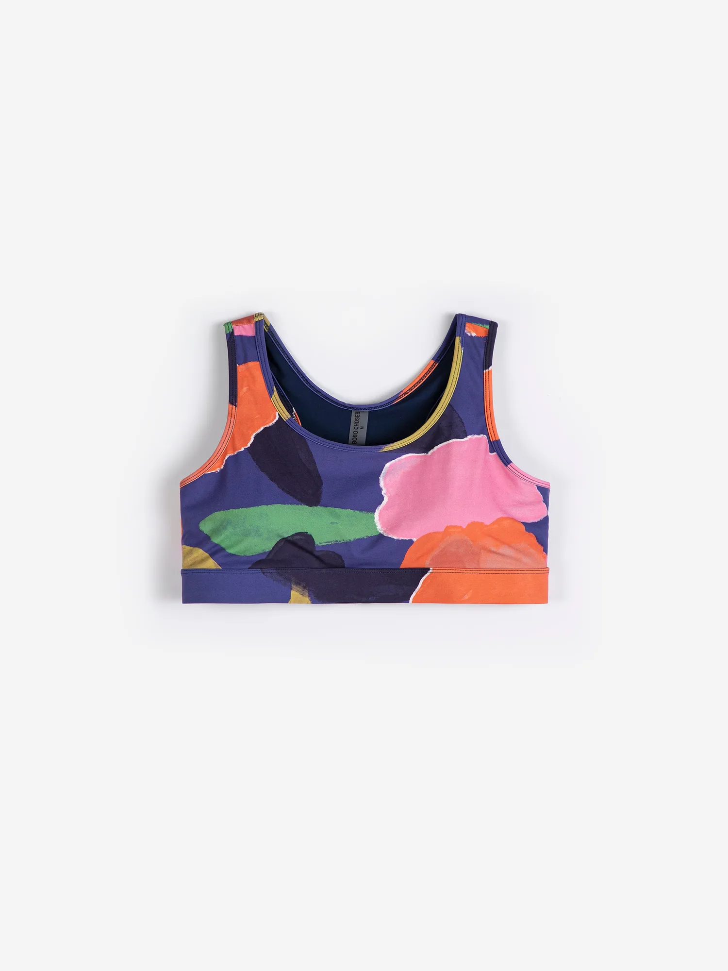 Hoe style je een sportieve top met bloemenpatroon voor actieve kinderen