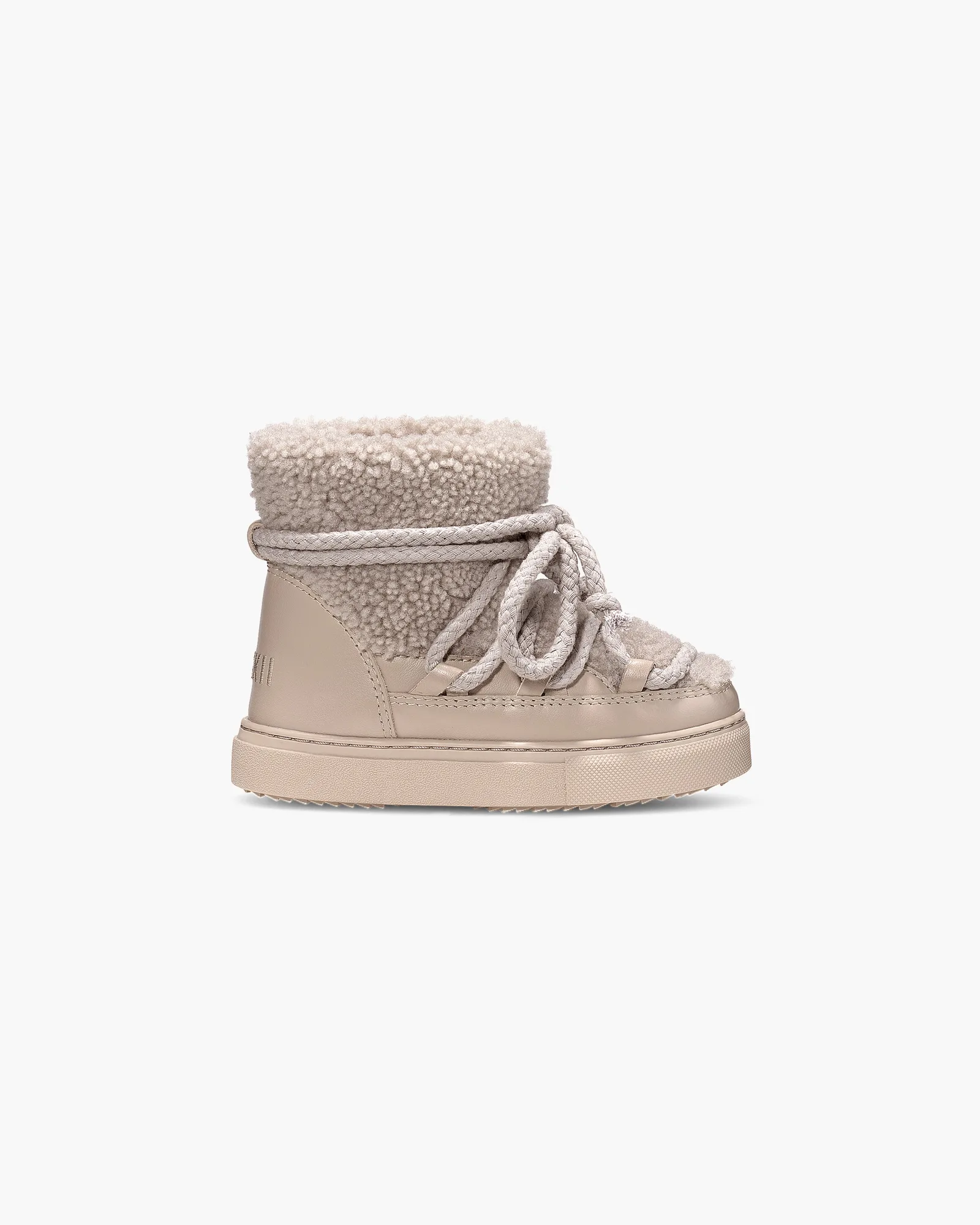 How to Choose the Right Size for Kids Curly Boots