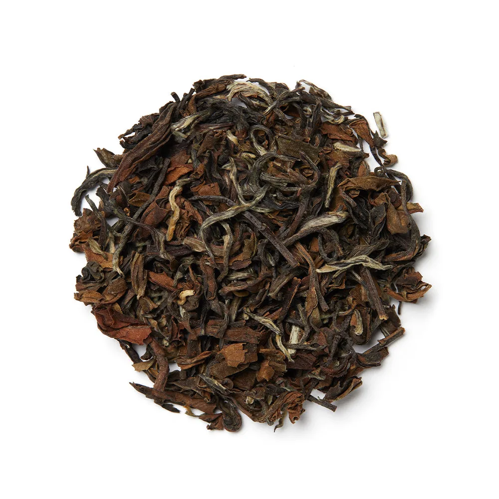 White Tea vs Green Tea: A Complete Comparison of Flavor, Caffeine, and Health Benefits