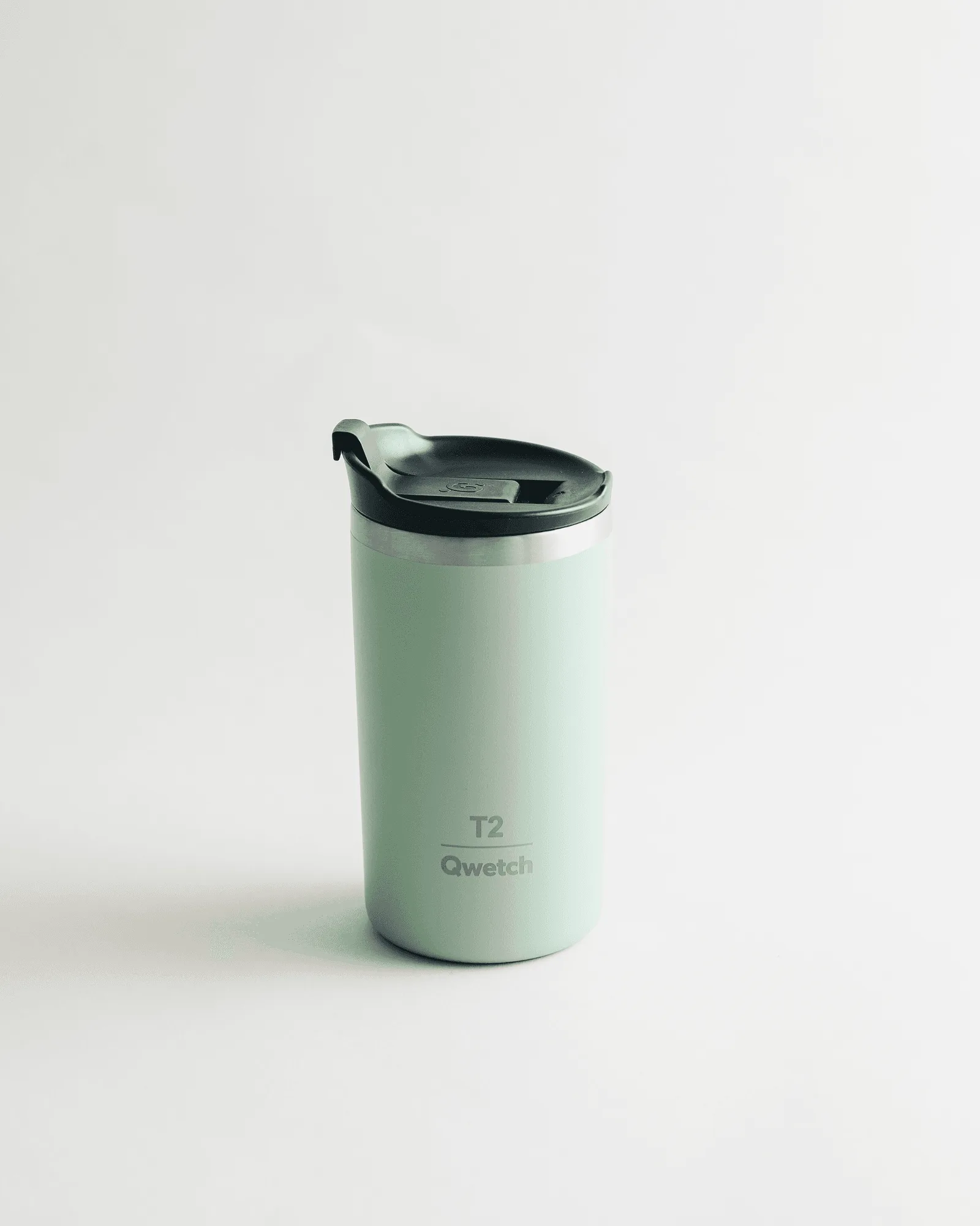 How to Use a Travel Mug for Hot and Cold Tea
