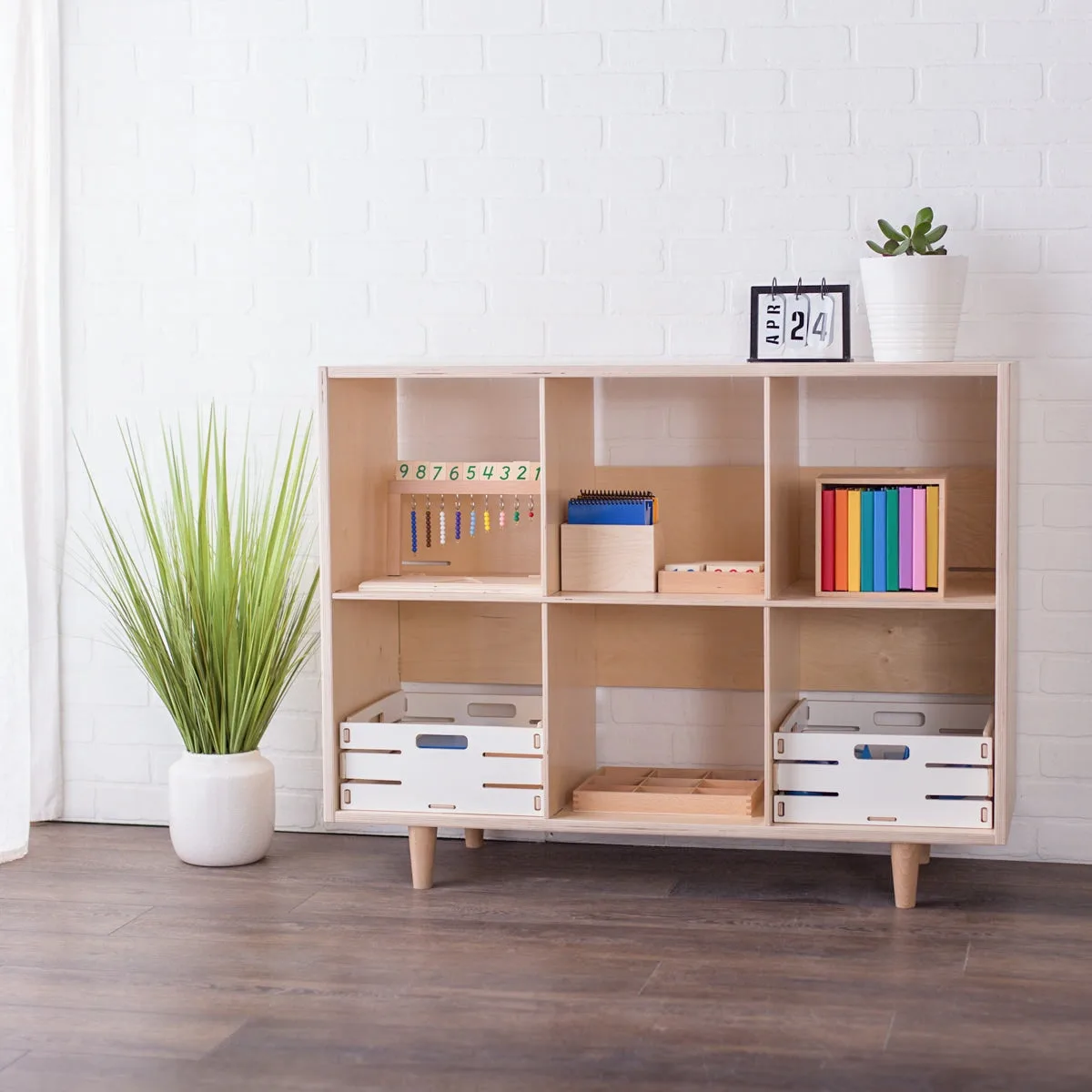 The Complete Buying Guide to Cube Shelves for Kids' Storage