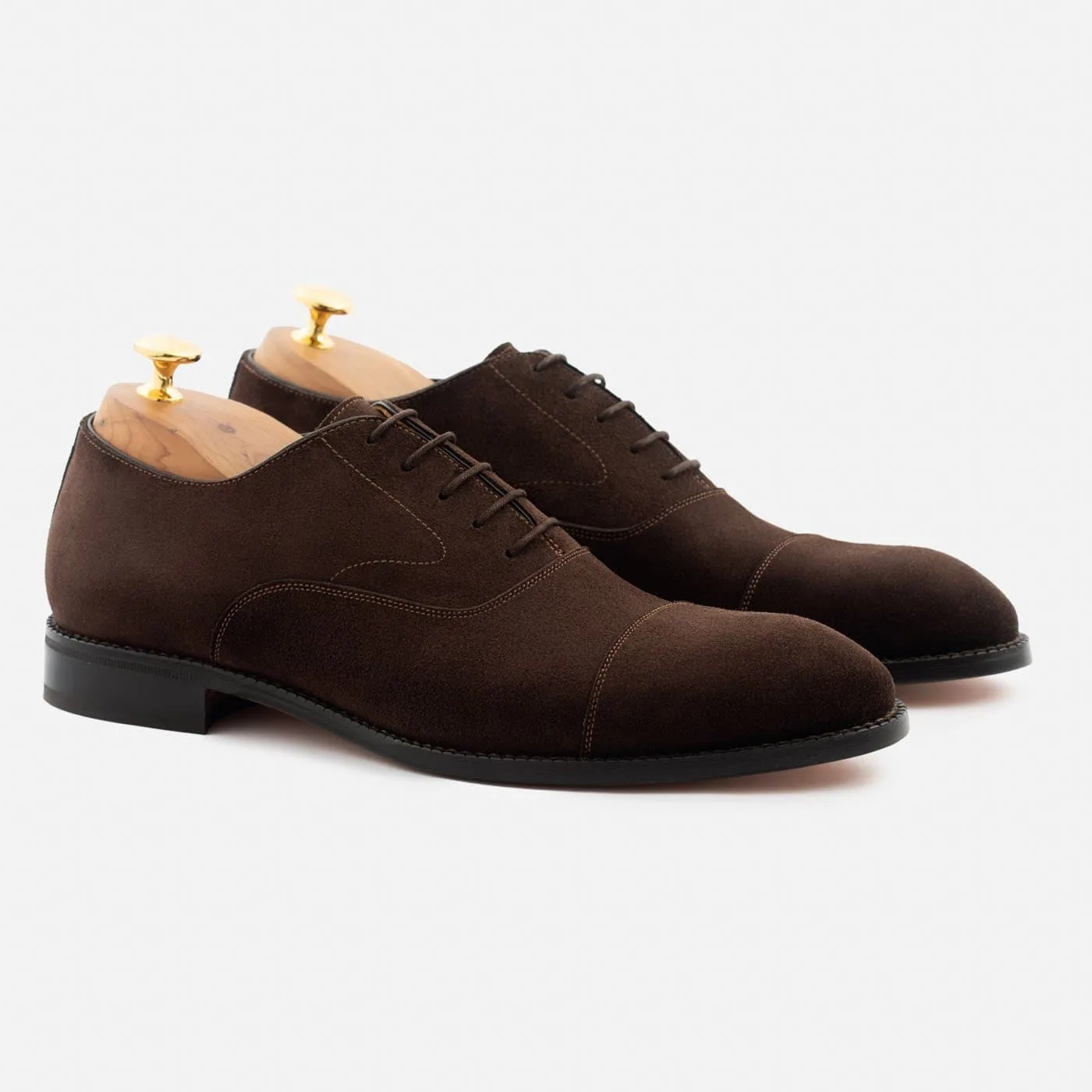 How to Choose Men's Suede Oxfords for Formal Wear
