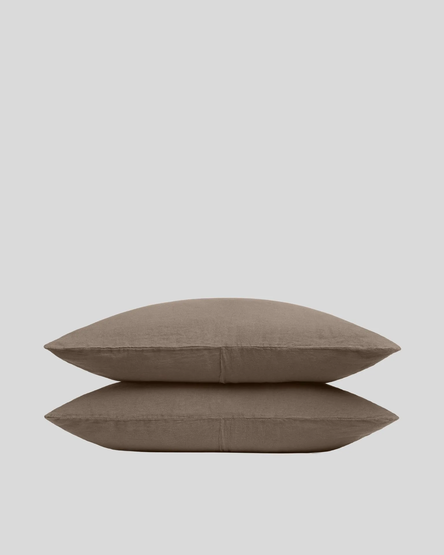How to Choose the Perfect Decorative Pillow Inserts: Down vs. Down Alternative vs. Polyester Fill