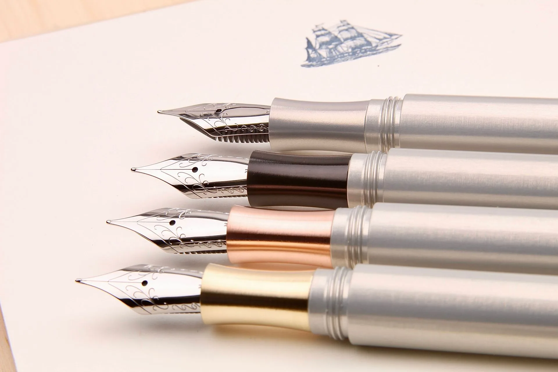 Pocket Six vs Full Sized Pen: Ink Capacity and Portability Compared