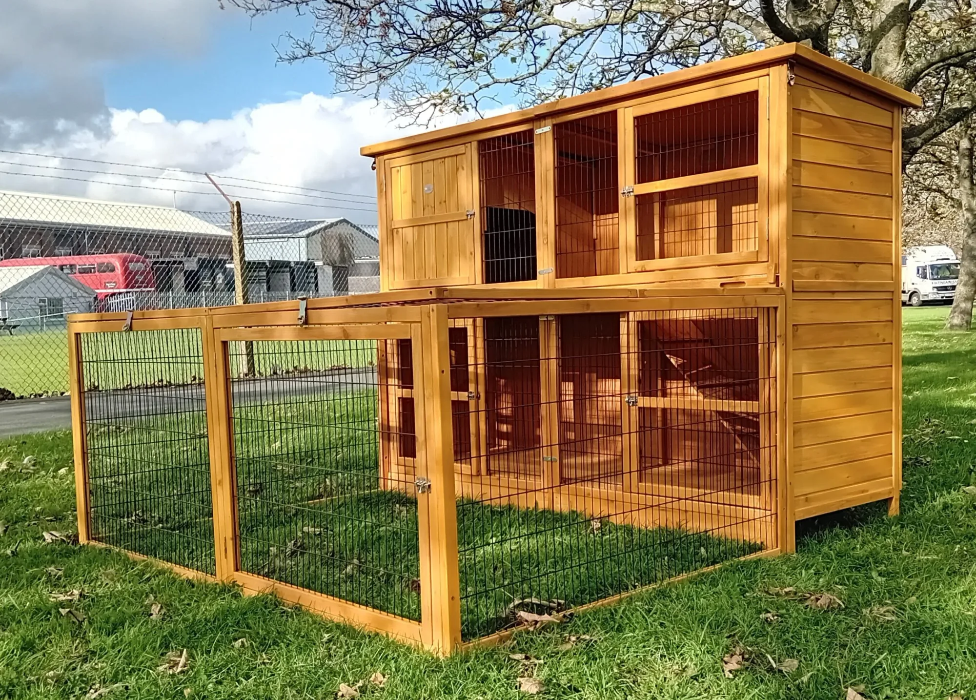 Thumper Deluxe XL Rabbit Hutch: Should You Buy It?