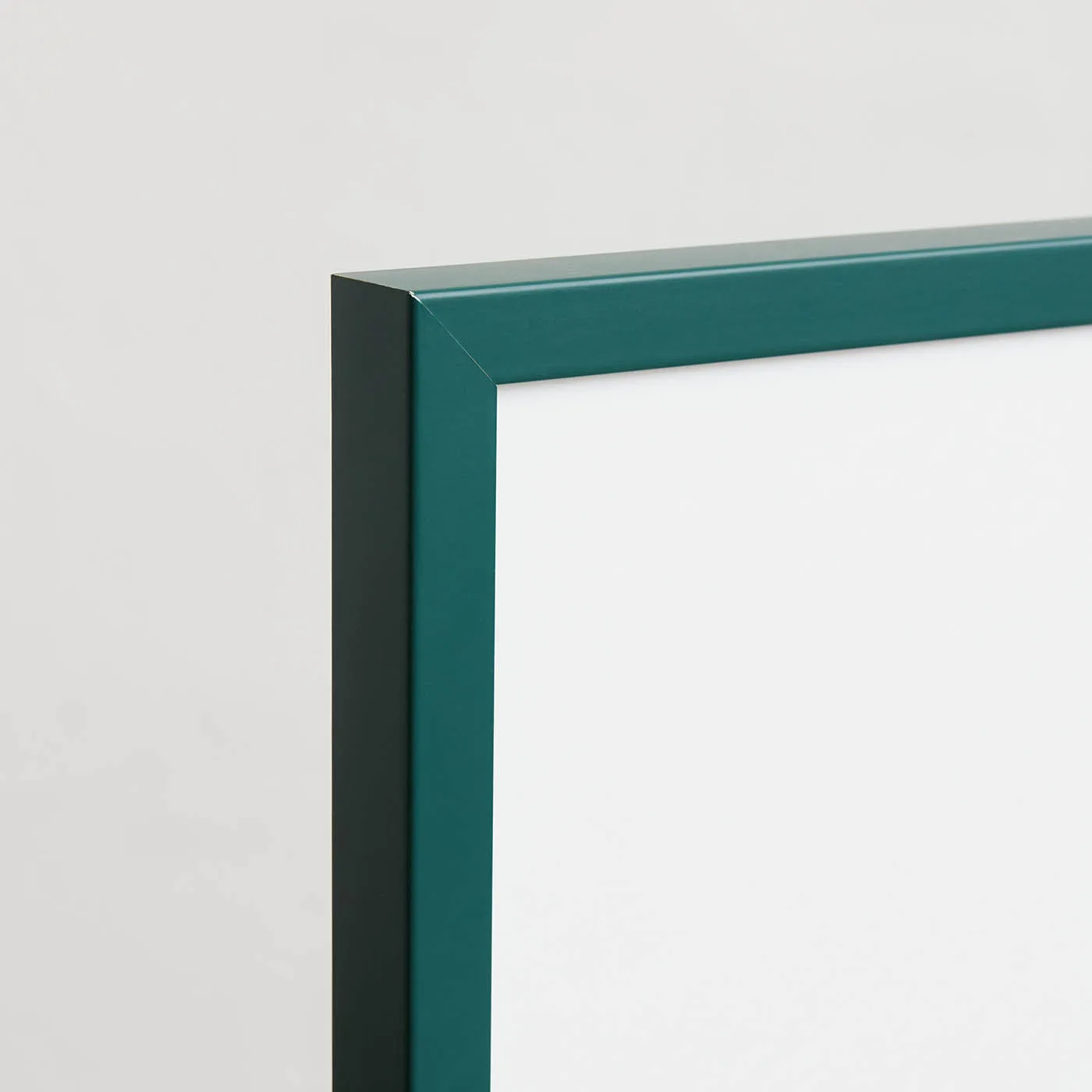 Choisir un cadre en bois vert pour votre œuvre