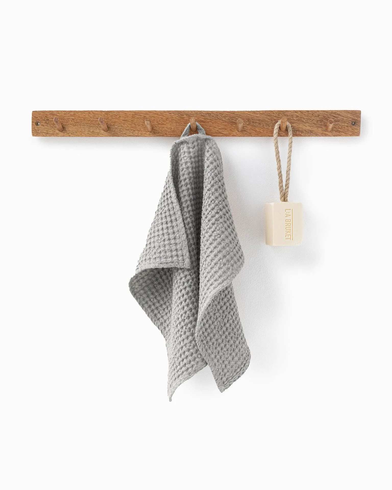 Linen in Interior Design: Top Home Decor Trends for 2024