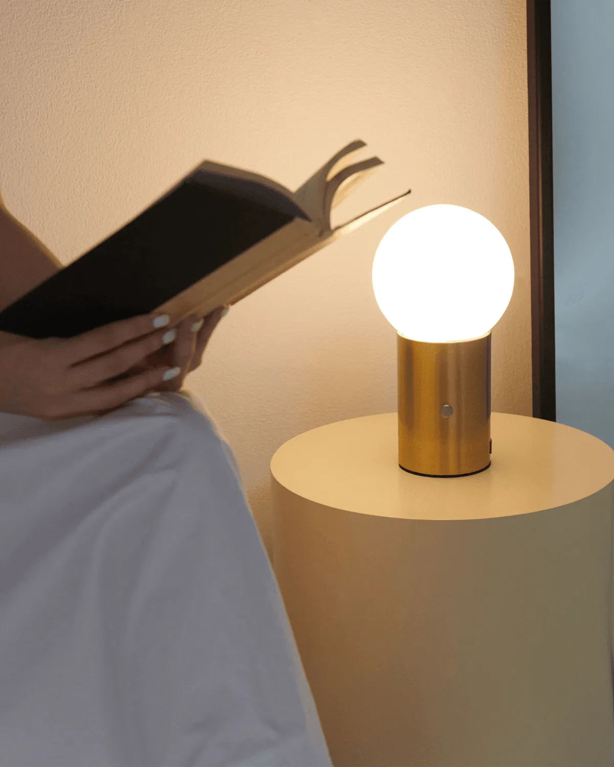 How to Choose the Right Table Lamp for Your Home Office