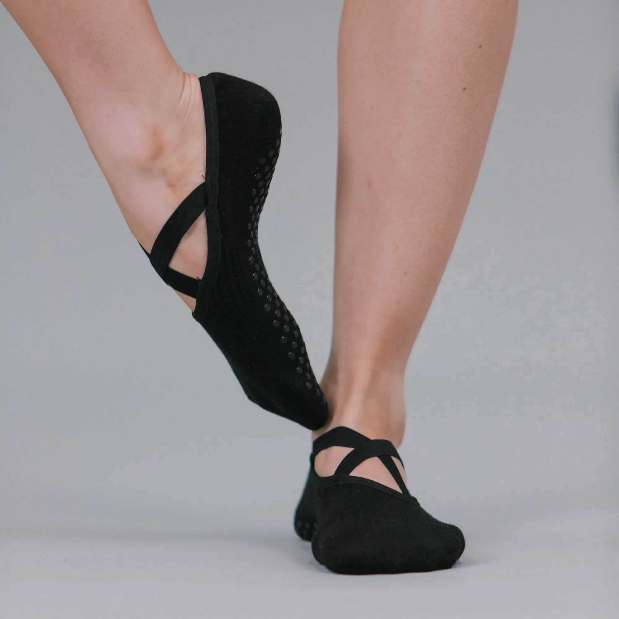 Cómo elegir los calcetines antideslizantes adecuados para tu práctica de Pilates