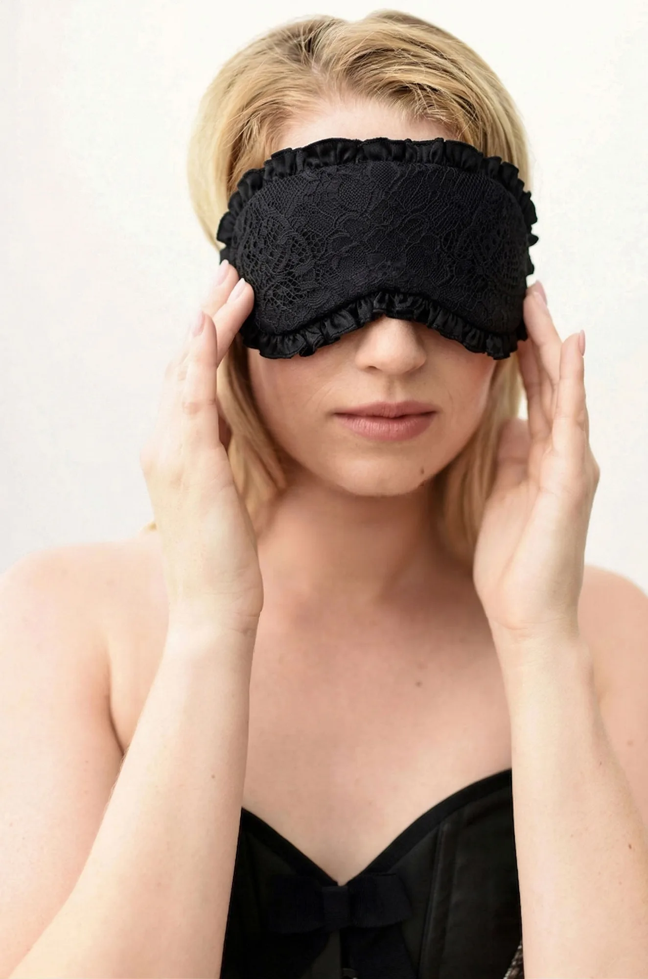 Silk Lingerie Gifts: How to Choose the Right Size