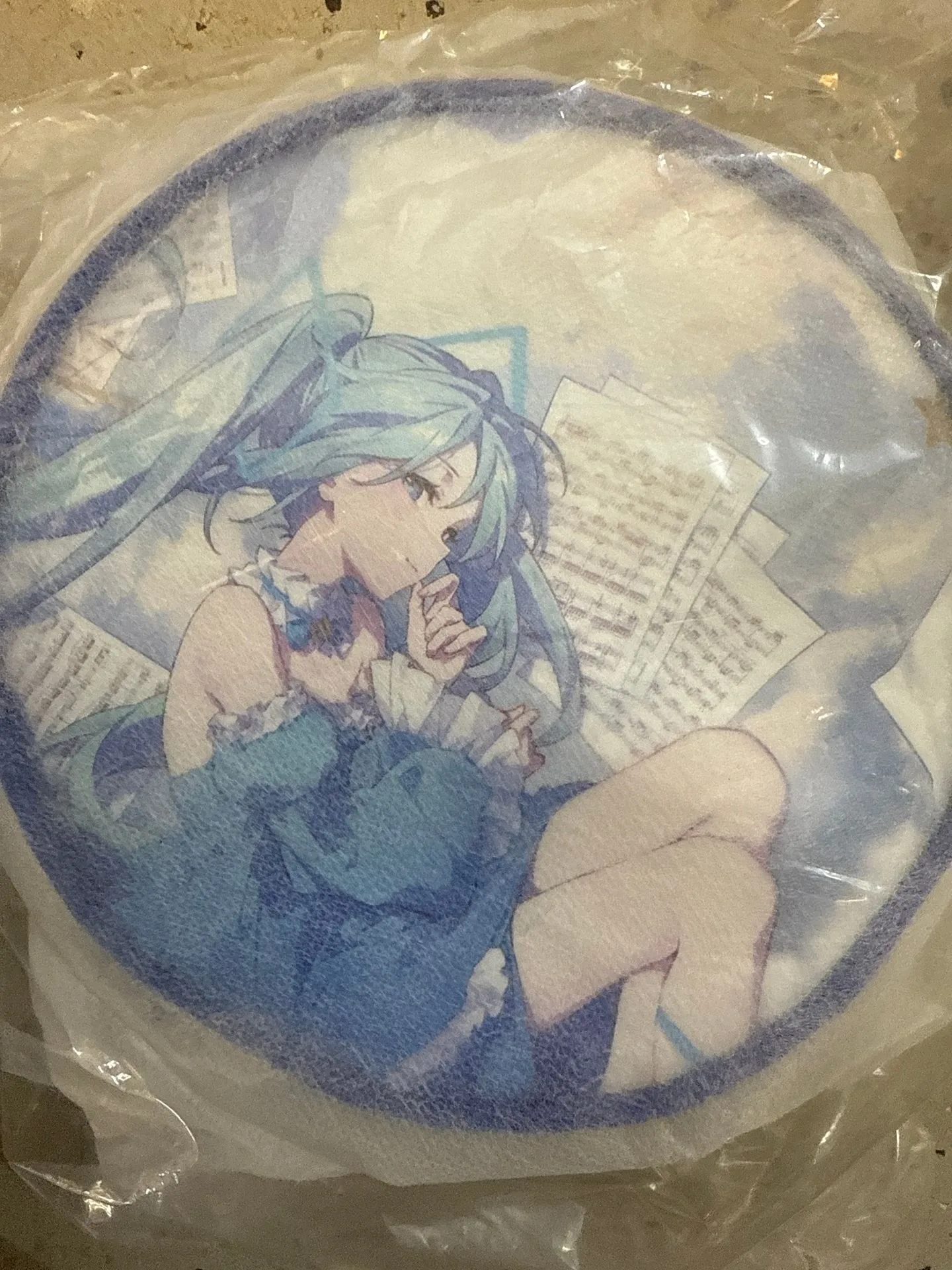 Miku Round Shoulder Bag: Daily Wear and Care Tips