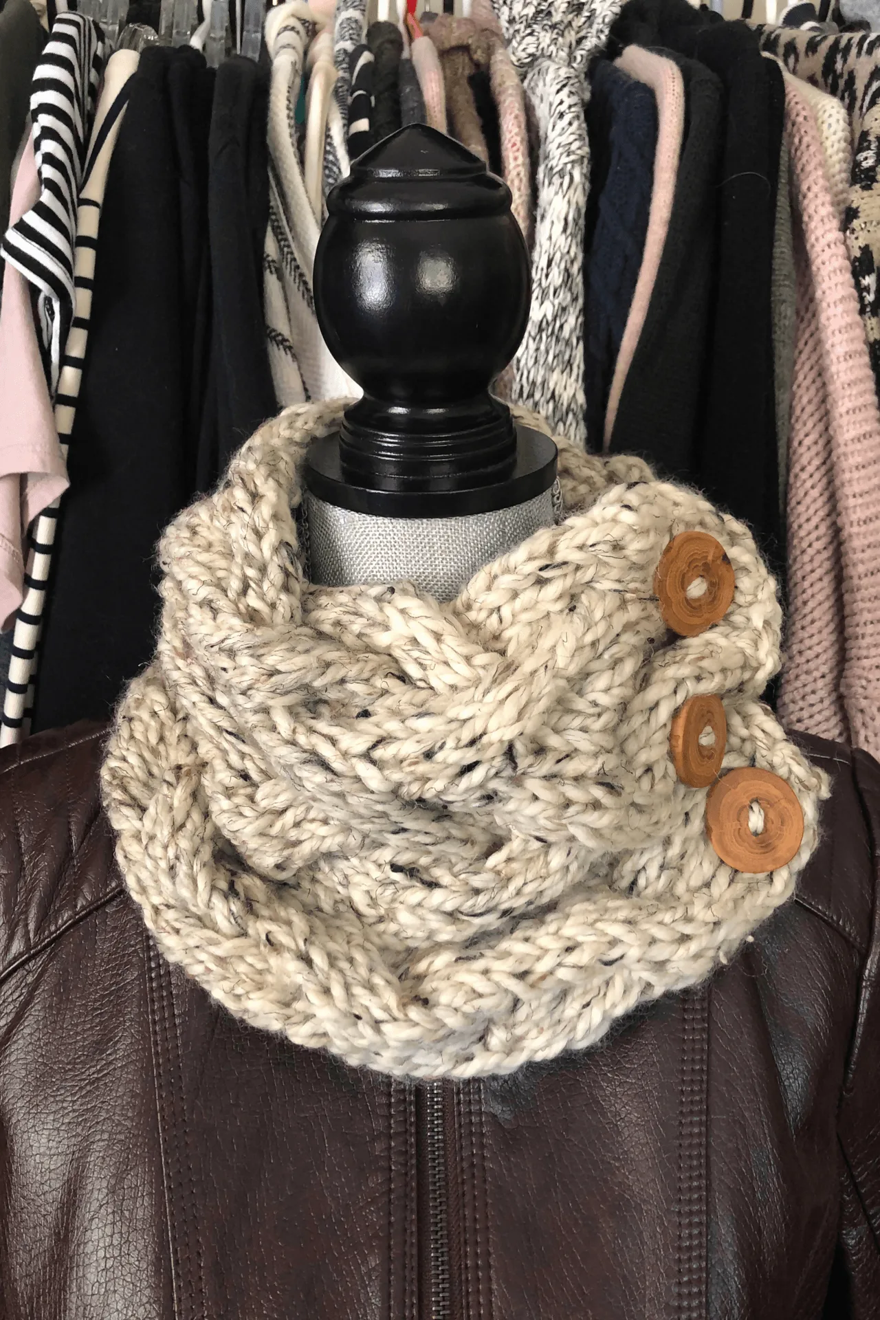 How to Knit a Scarf with Light DK Yarn: Patterns and Tips for Beginners