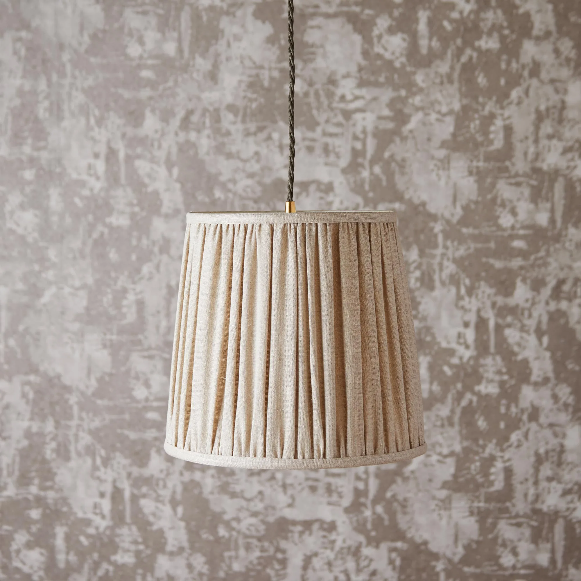 A Guide to Pendant Light Fitting Kits: What You Need to Know