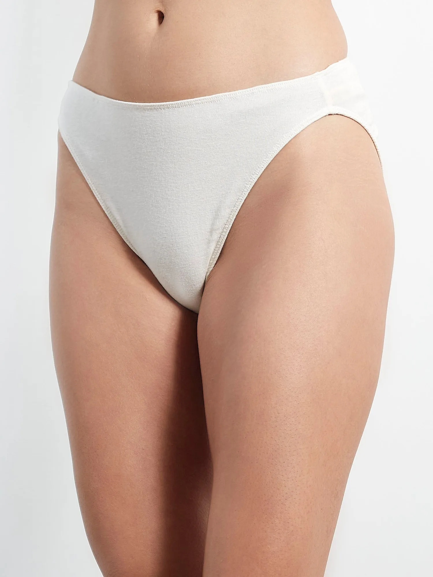 High Waist Legging vs Yoga Bra: Build a Matching Set