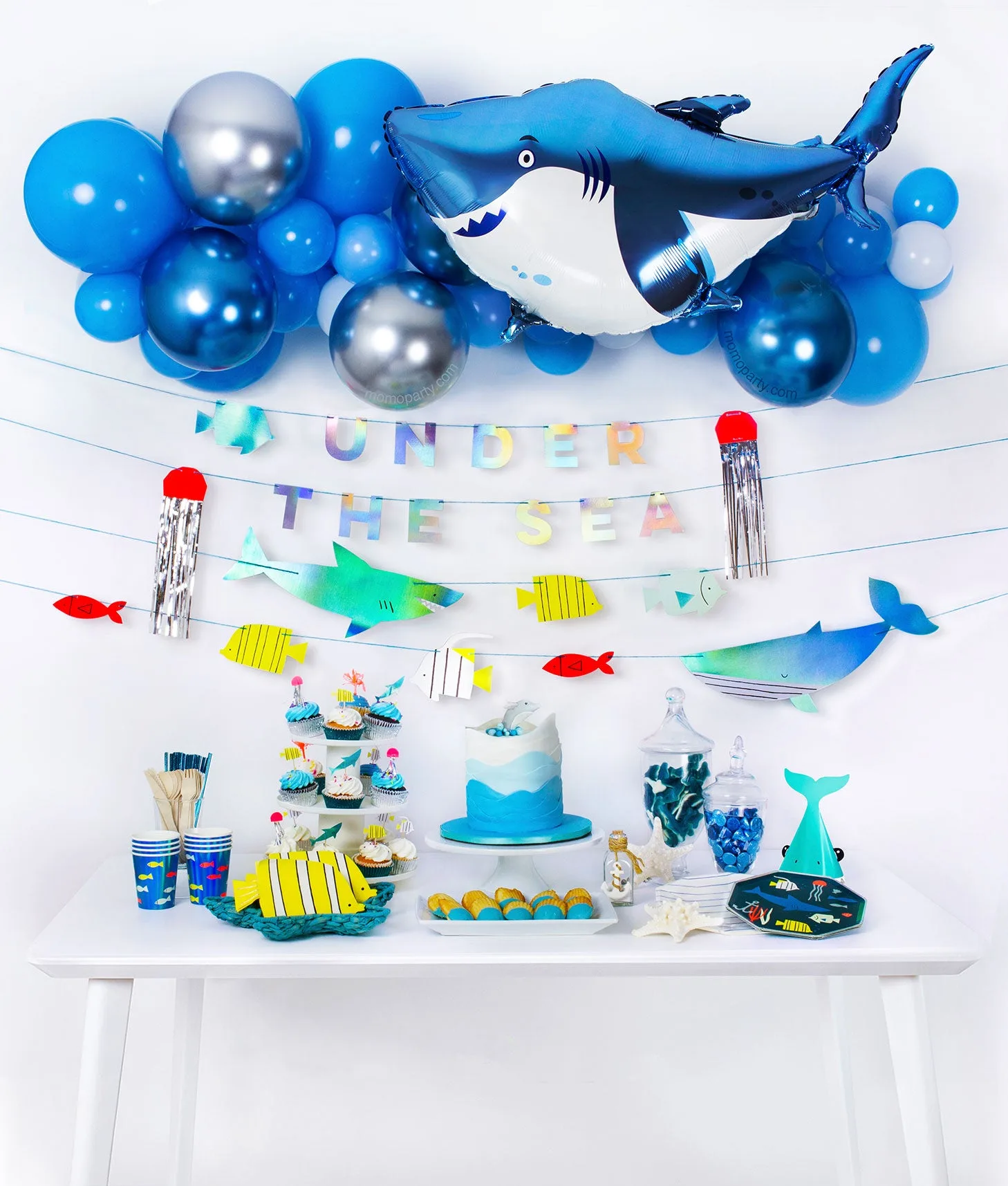 How to Style a Mermaid Party with Confetti and Sea Friends Boxes