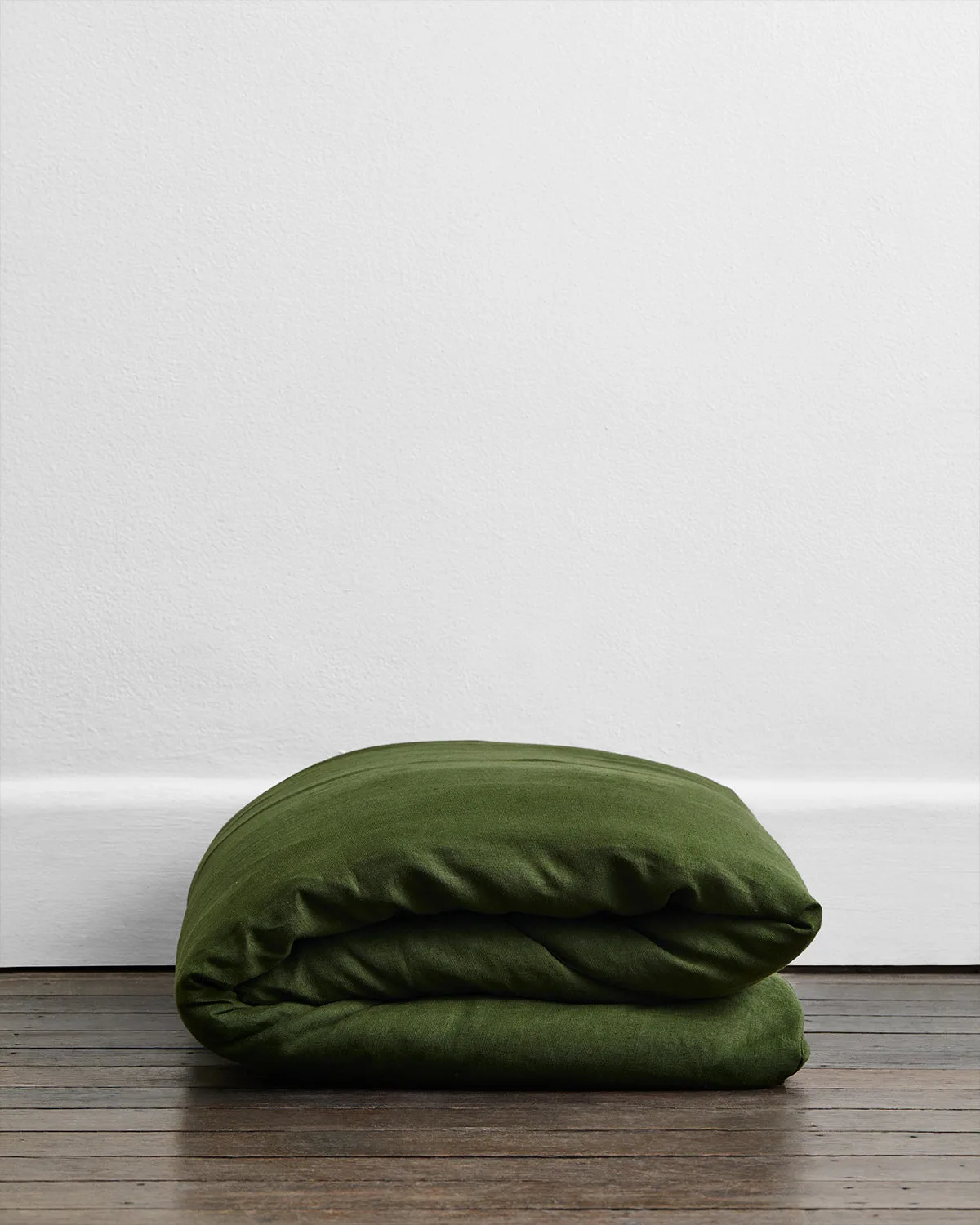 The Science Behind Linen’s Moisture-Wicking Properties: Why It Keeps You Cool and Dry