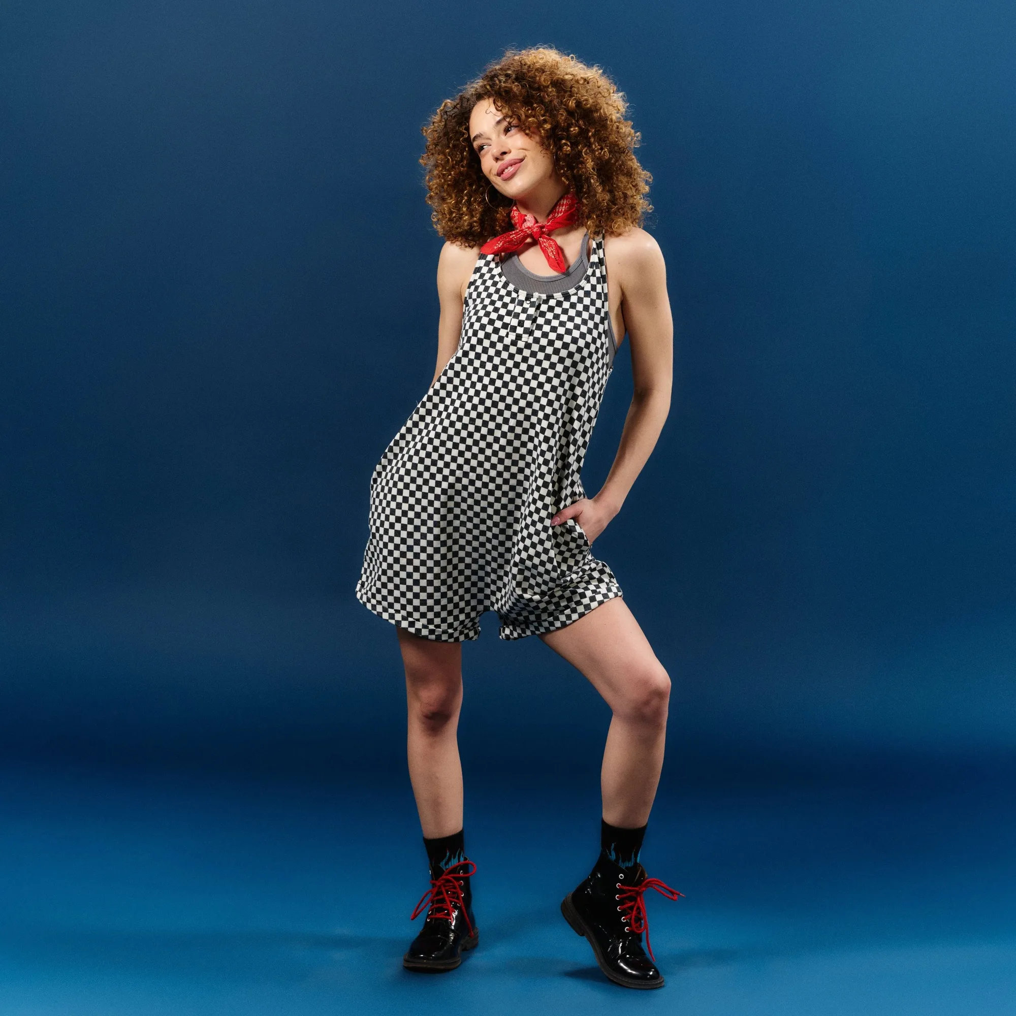 Cómo usar el Shortie Black & White Mini Check Romper