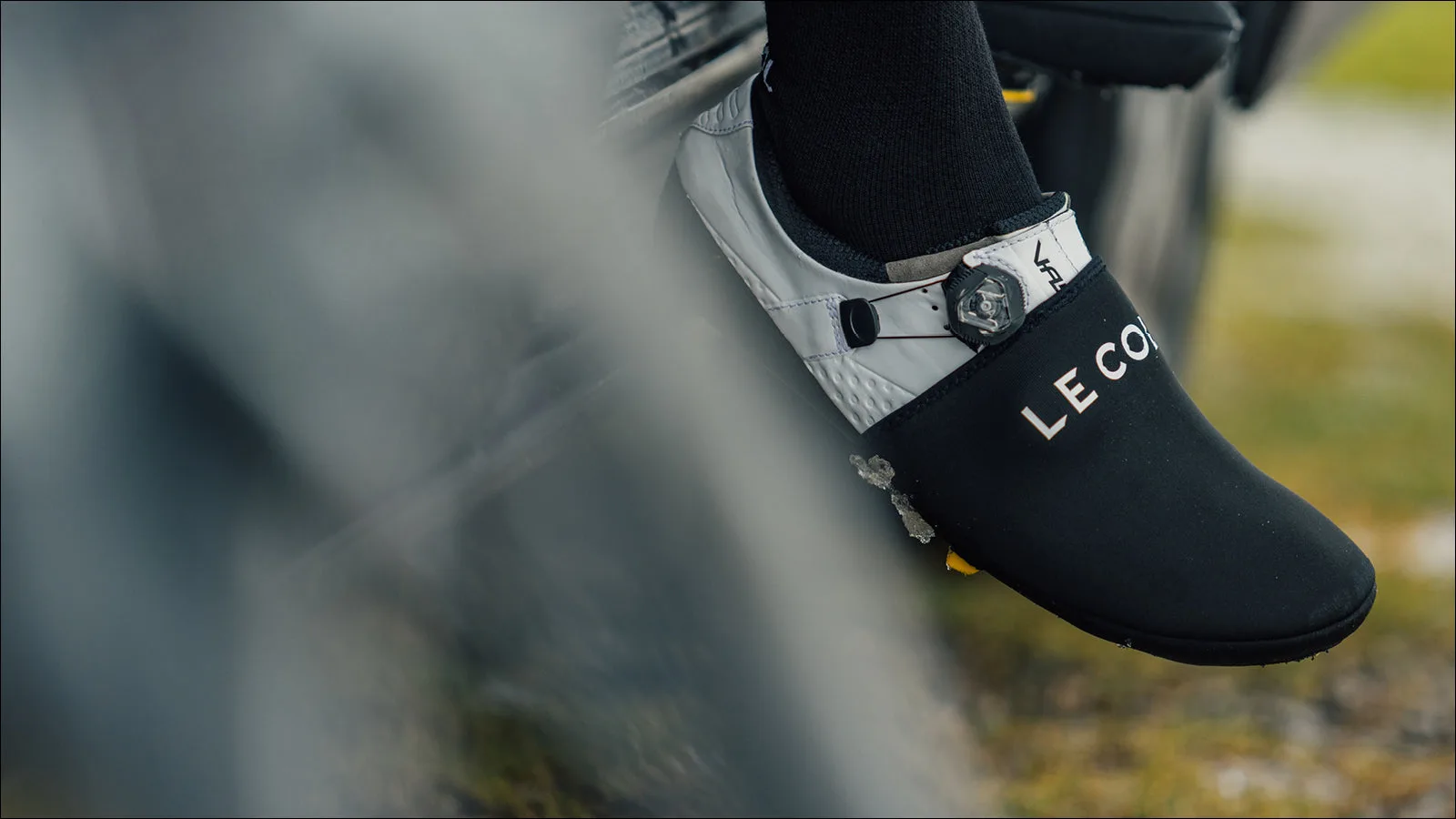 Neoprene Toe Covers vs Full Shoe Covers for Cold Rides