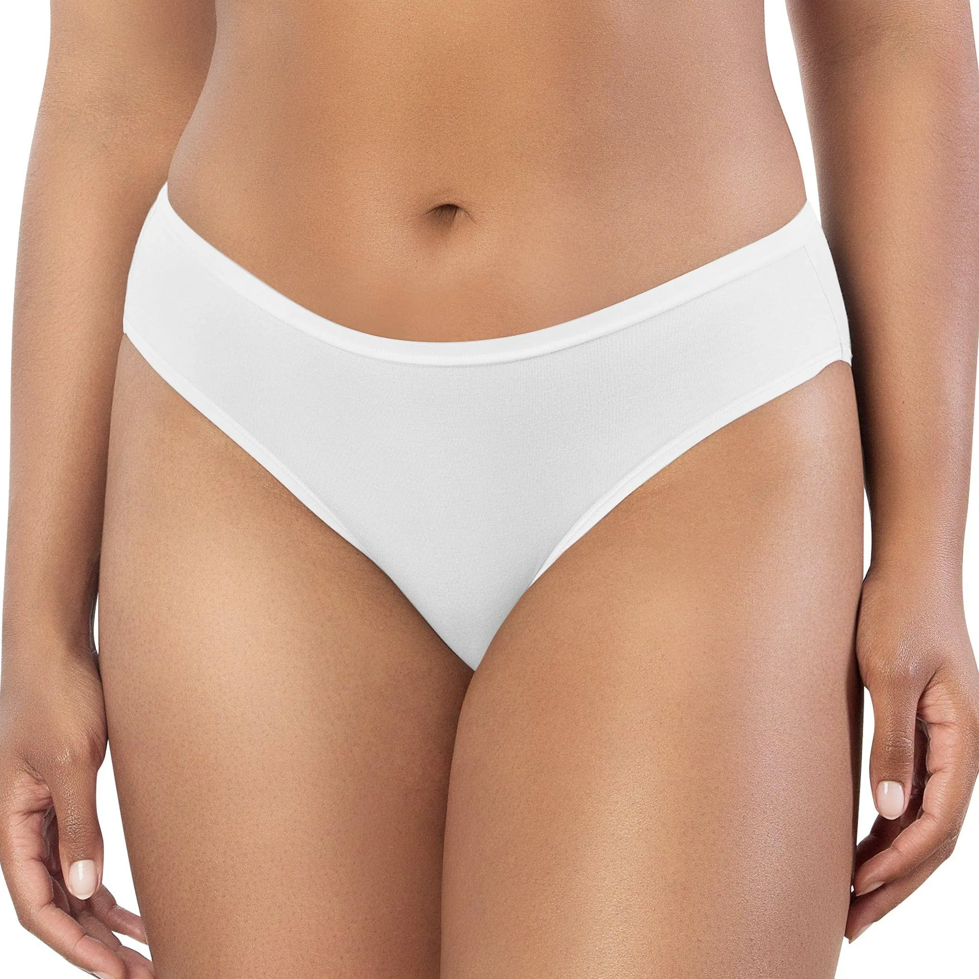 Hipster coprente vs slip bikini: confronto di copertura