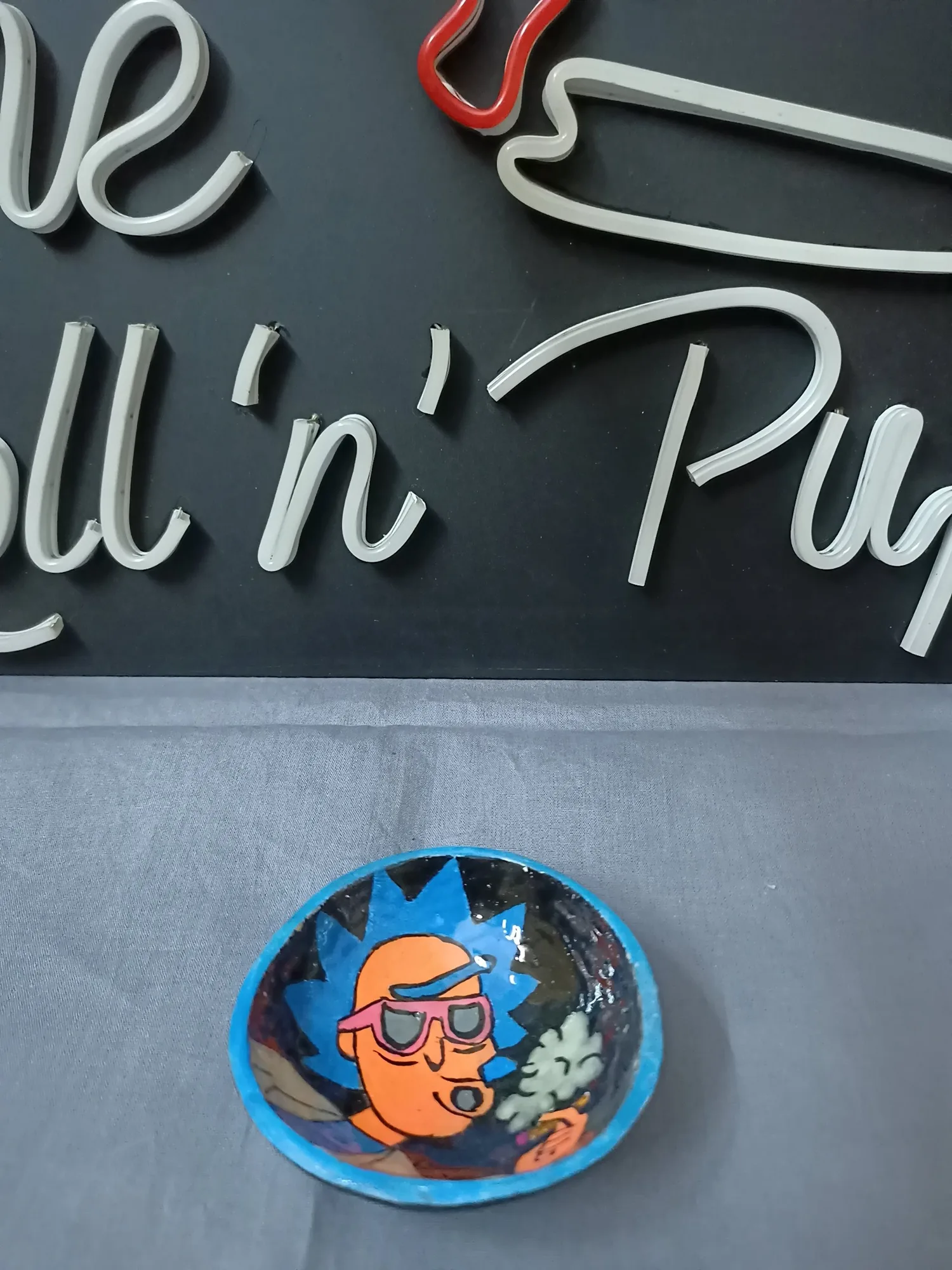 Guida alla cura e pulizia della ciotola Rick and Morty