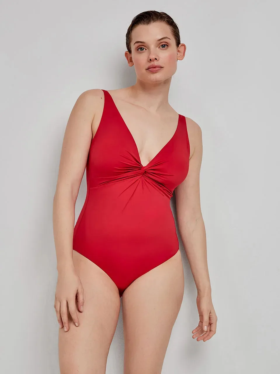 Costume modellante taglie forti, senza ferretto, con foam e nodo al décolleté