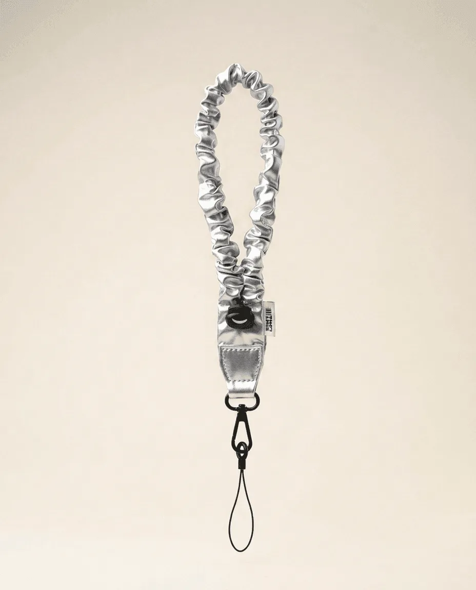 Dragonne 80's Silver: Strap Care and Styling Tips