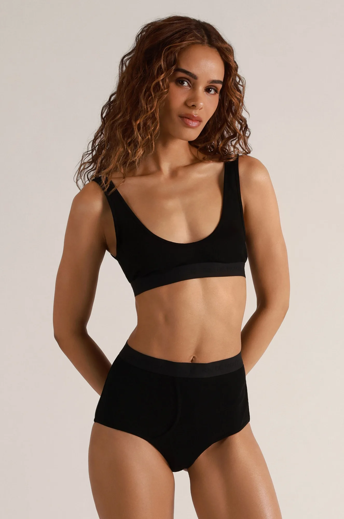 Lingerie Size Guide: How to Choose the Right Fit