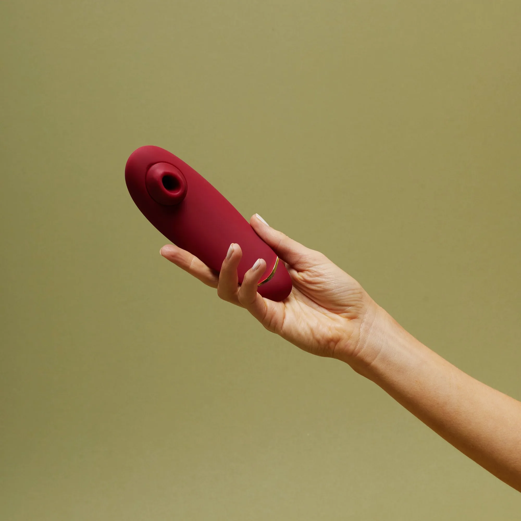 Womanizer Premium 2 vs Starlet 3: Which Suction Toy Wins?