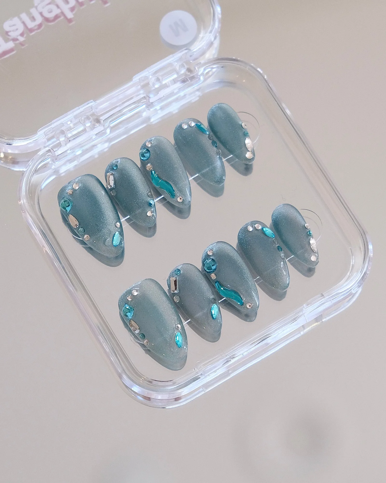 Aqua Shine