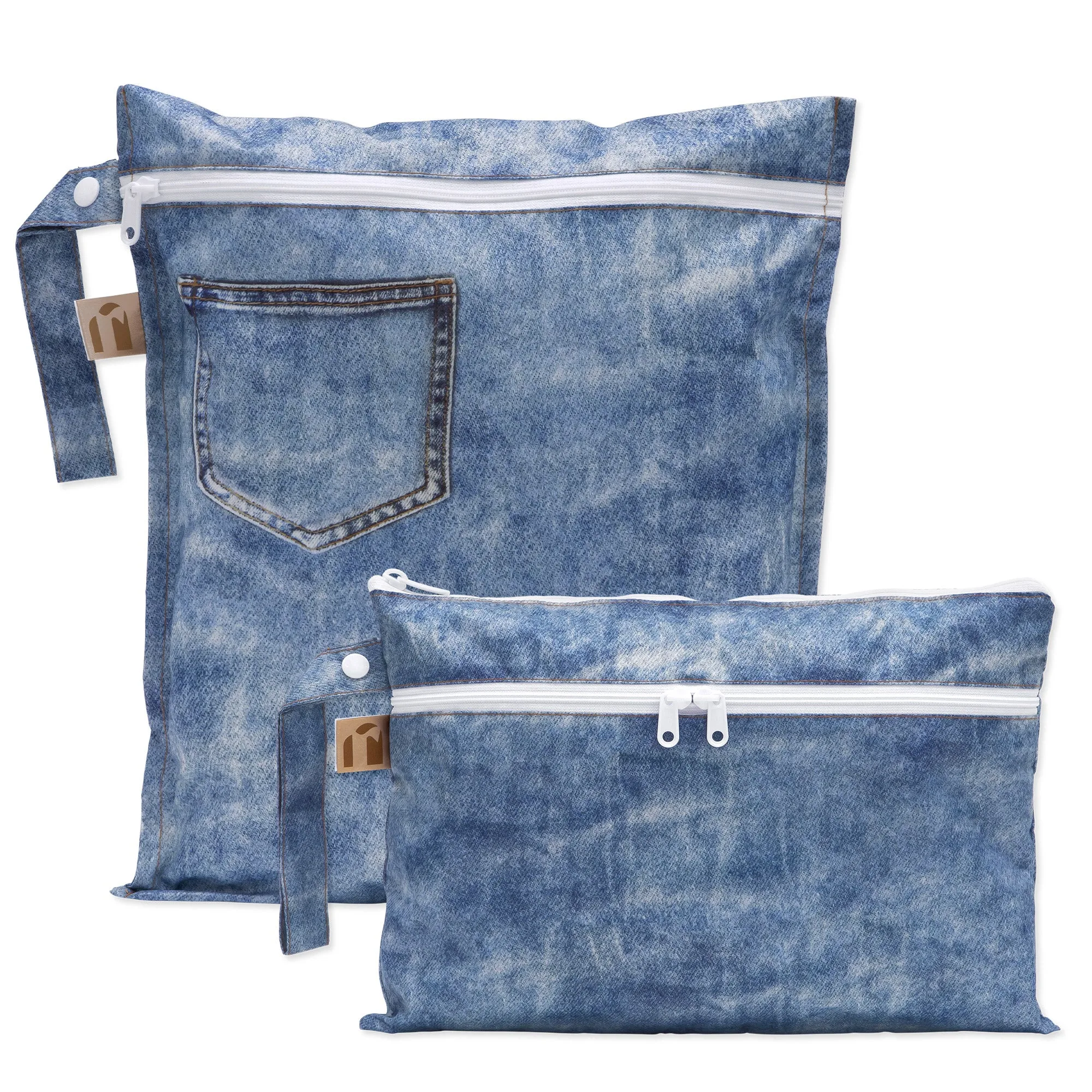 Set de bolsa impermeable y clutch vaquero: ¿qué incluye?