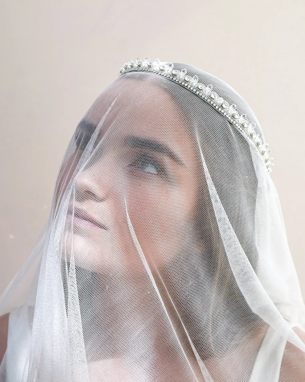 What to Look for in a Bridal Hair Accessory
