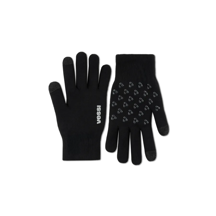 How to Use Forecast Gloves in Wet Weather