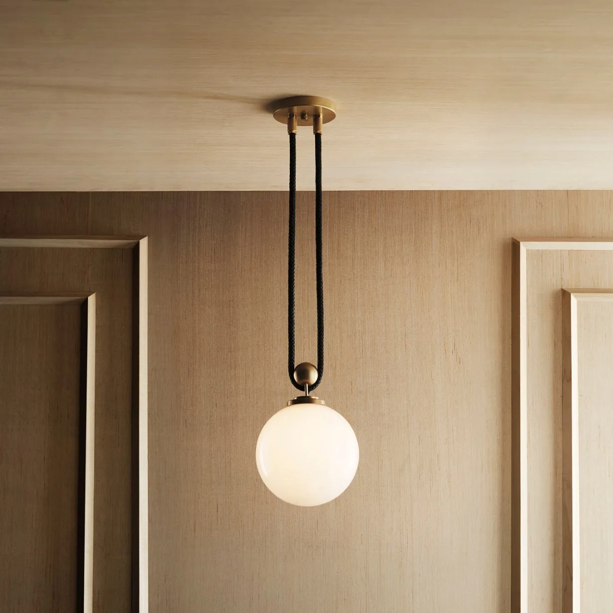 كيف تستخدم مصباح Pulley 8 المعلق في منزلك