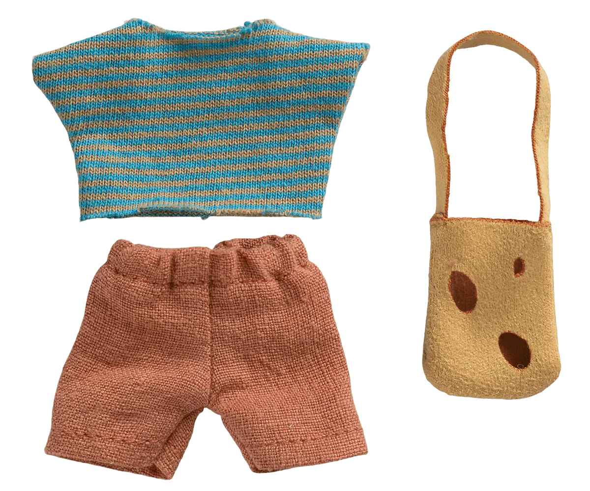 Dressing Maileg Little Brother Mouse: Outfit & Bag Ideas