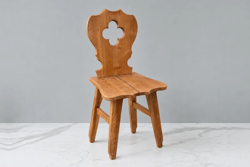 Styling a Saddle Clover Accent Chair in a Living Room