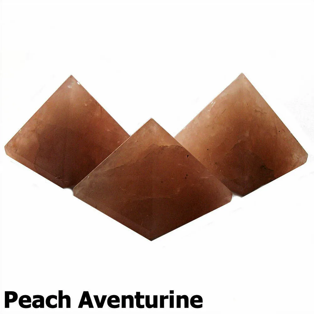 Pyramida z broskvového aventurínu