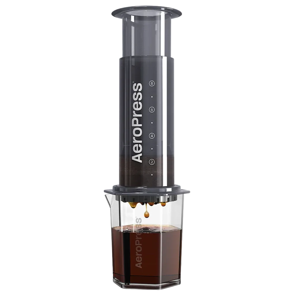 AeroPress XL vs. Portafiltro sin fondo: ¿Qué mejora primero?