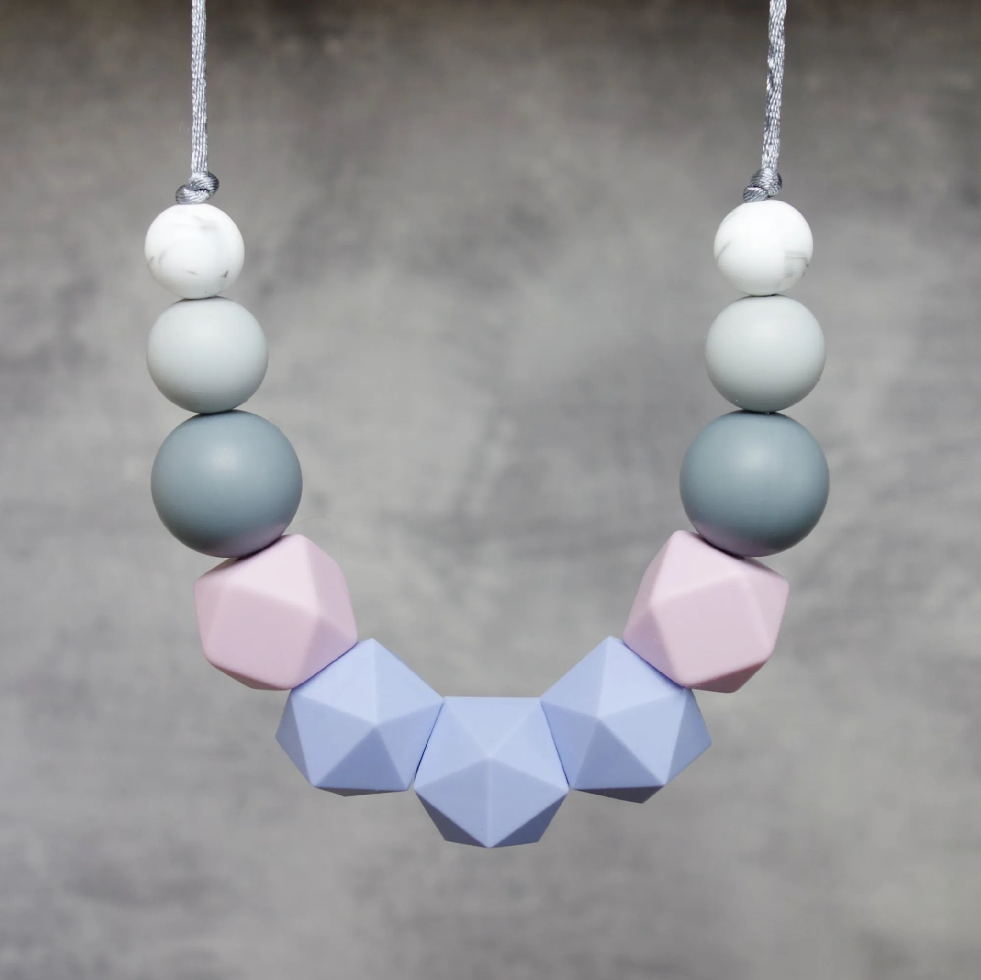 Breastfeeding & Teething Necklace - Iced Lavender