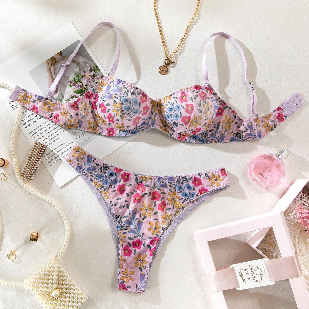 Geometrische vs. florale Dessous: Welches Muster passt zu dir?