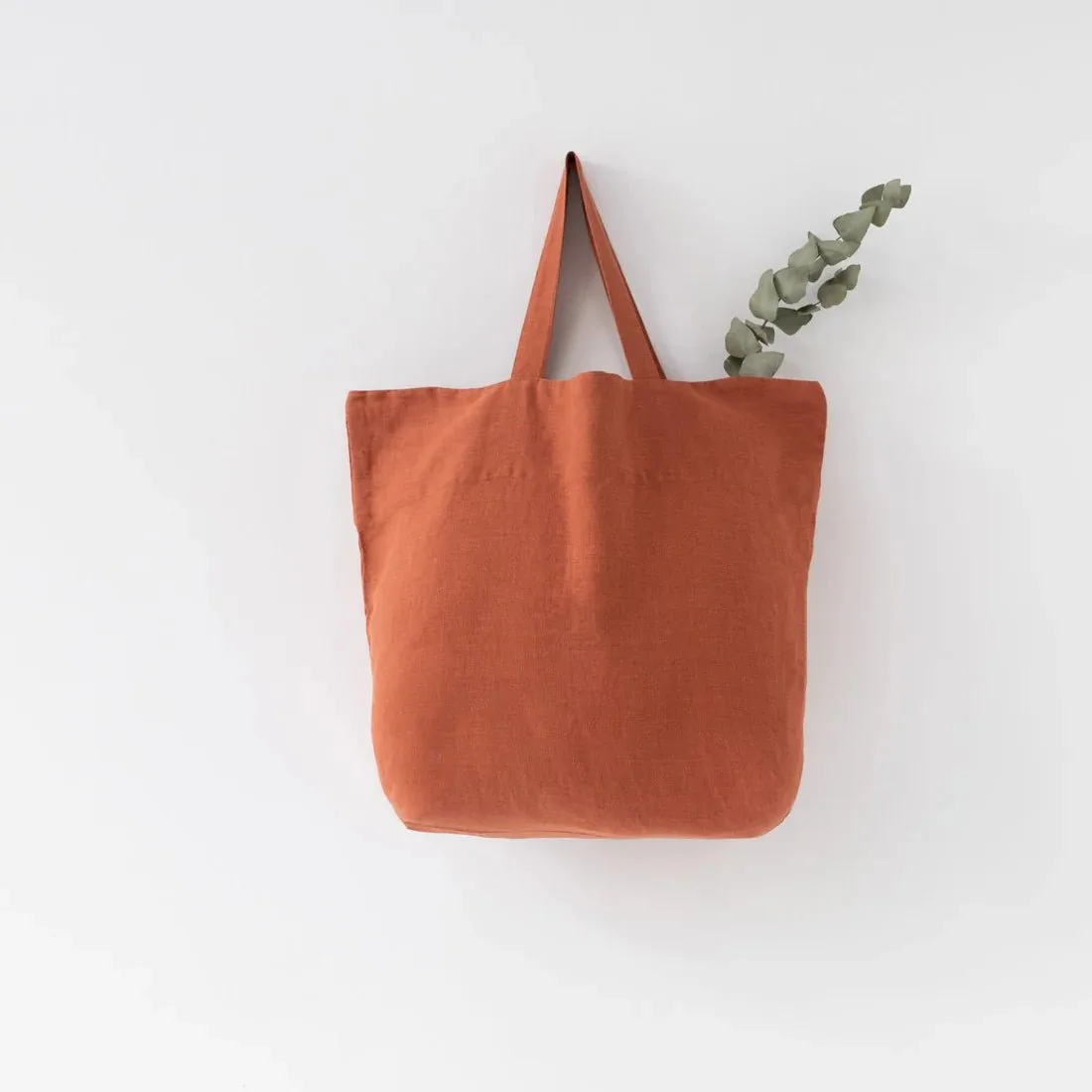How to Choose the Perfect Linen Bag for Grocery Shopping and Beach Trips