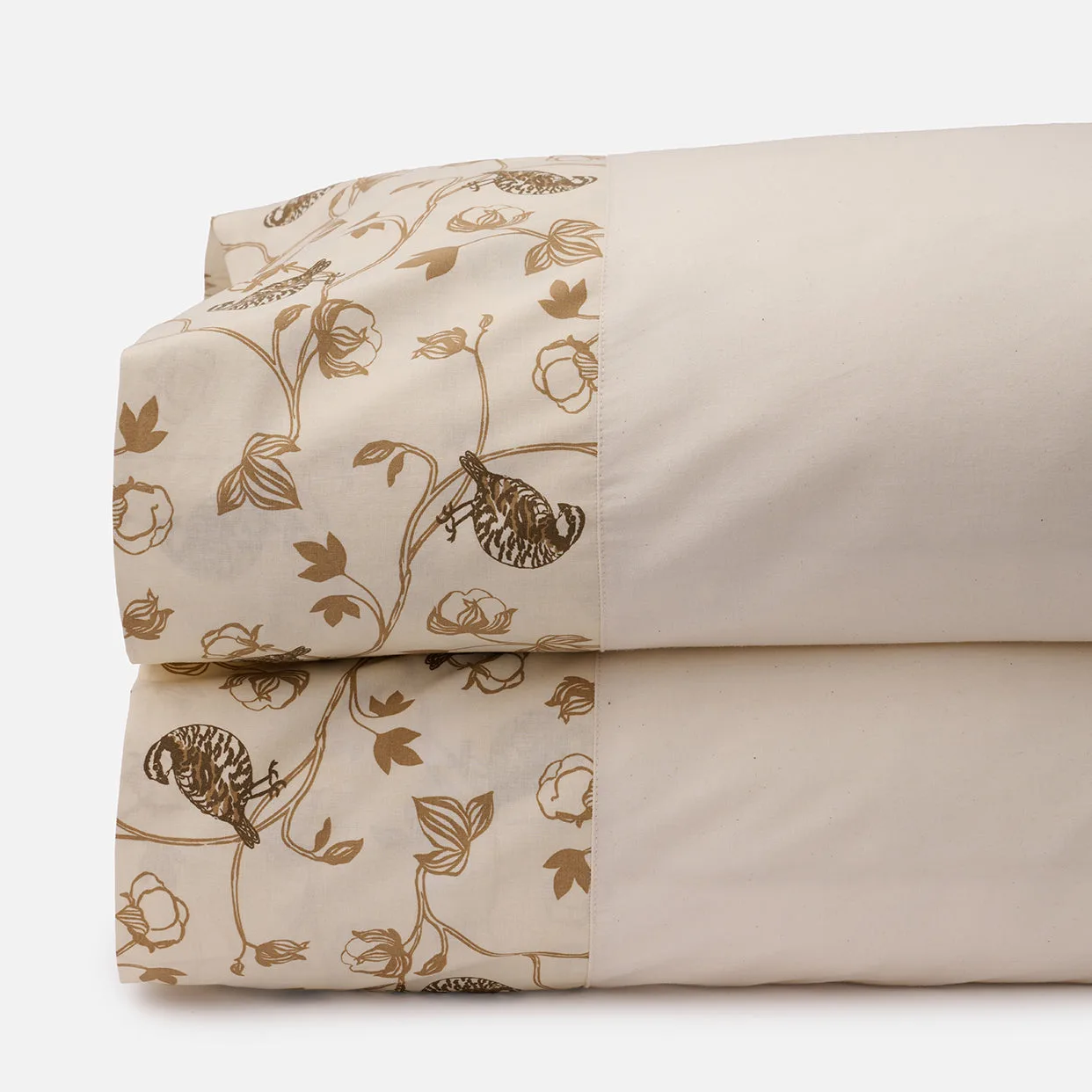 How to Choose the Right Pillowcase for Your Sleep Style