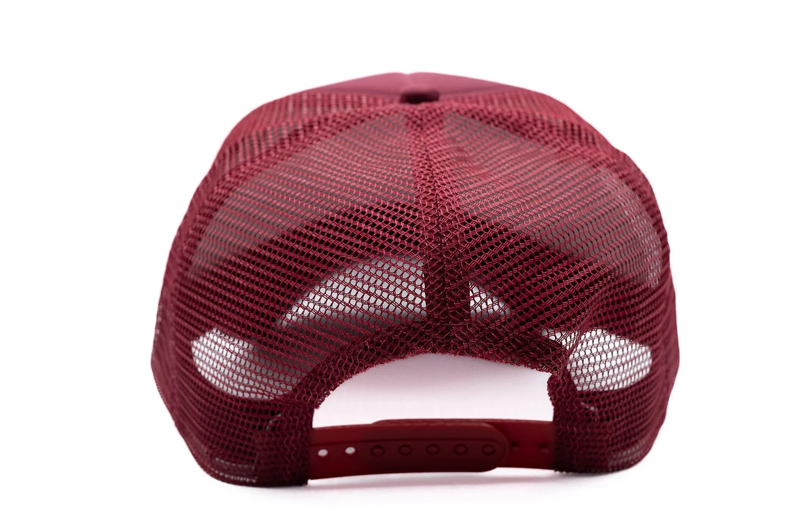 Trucker Hats vs Dad Hats: What's the Difference and Which Should You Choose?
