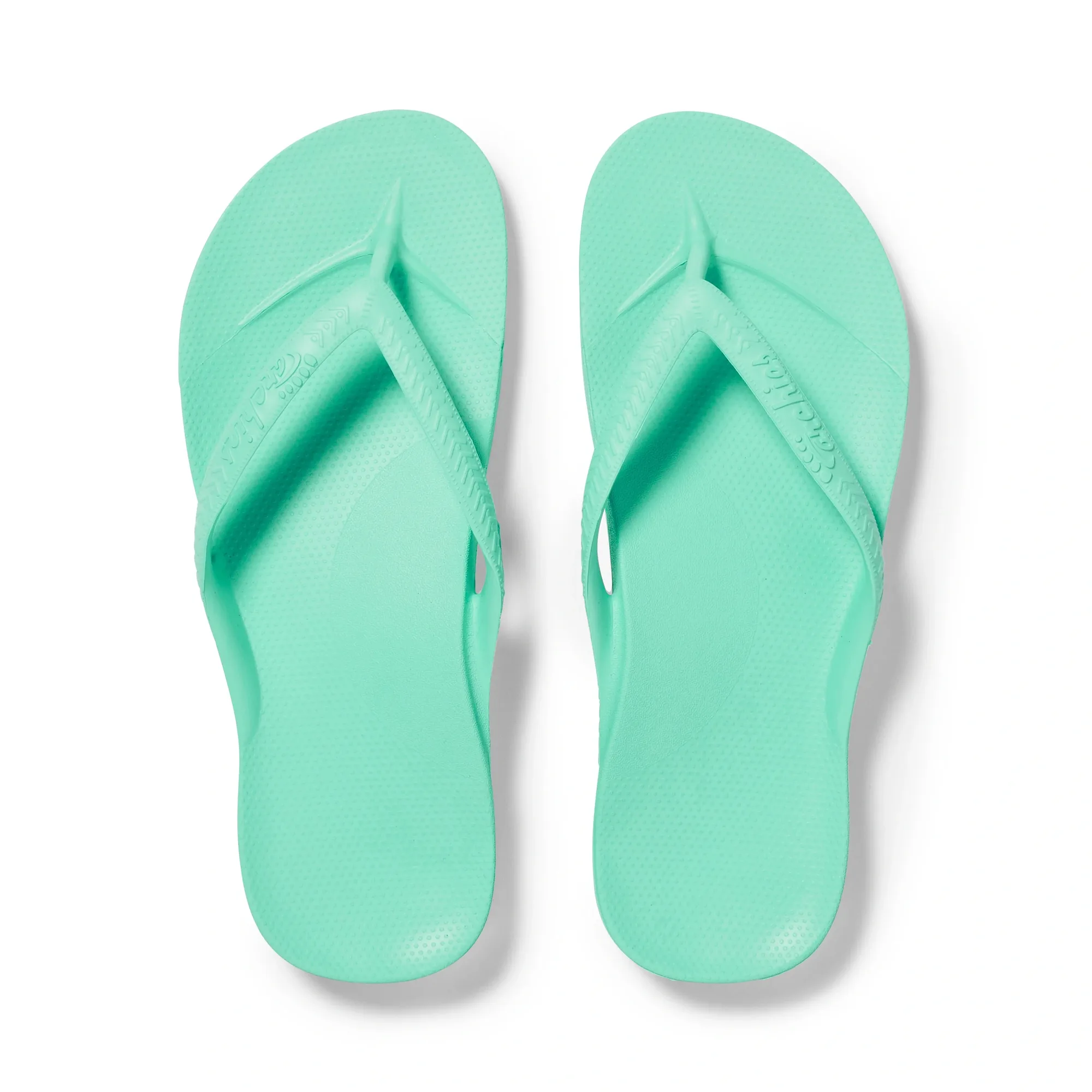 How Arch Support Slides Can Help Alleviate Knee Pain: A Guide for Active Adults