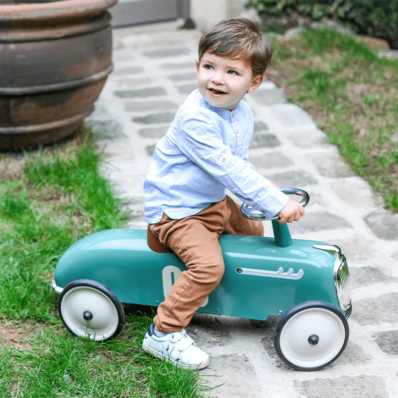 Roadster Tender Green: um olhar detalhado sobre este Baghera